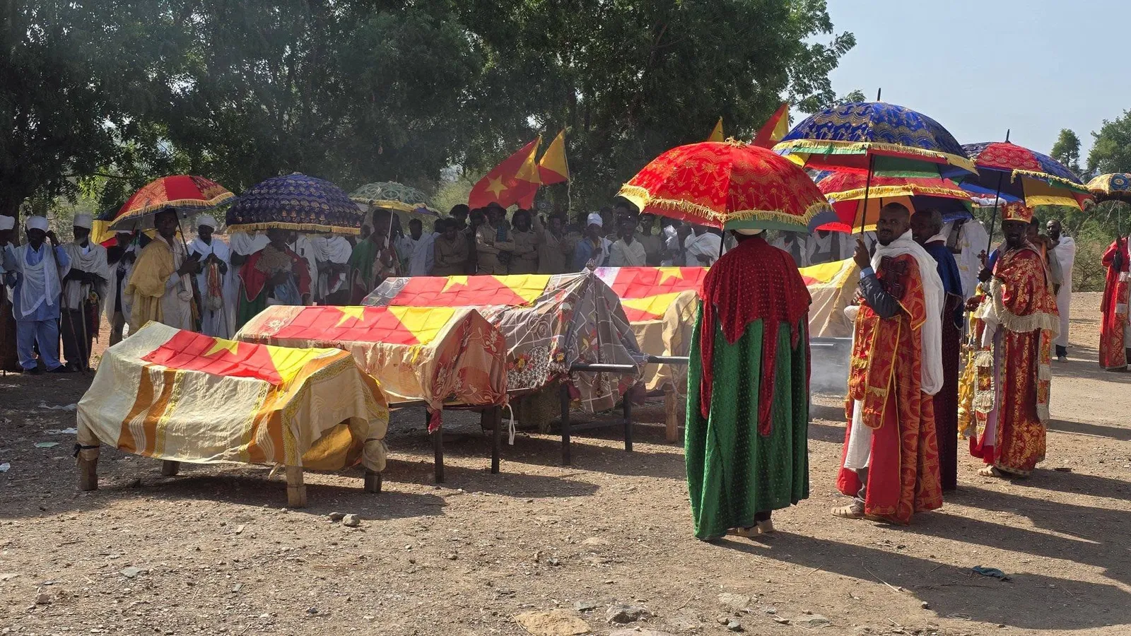 ምዕራፍ ኣስካሬን ሰውኣት ኣብ መቓብር ሓርበኛታት ፀሊሞይ